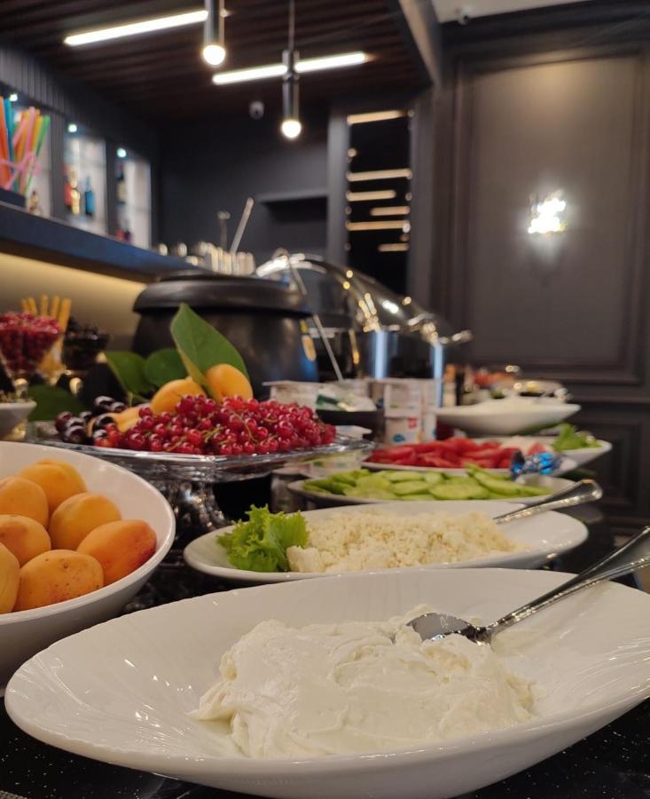 Vis Palm Hotel Gandża Zewnętrze zdjęcie